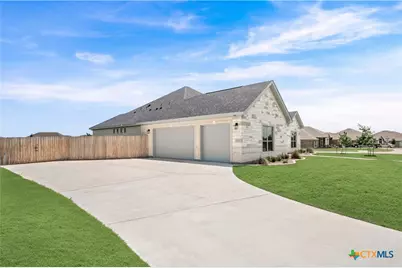 405 Willow, Troy, TX 76579 - Photo 2