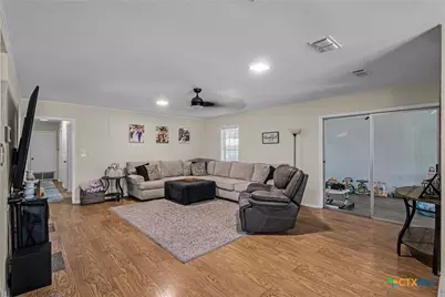 1604 N Cleveland Avenue, Cameron, TX 76520 - Photo 14