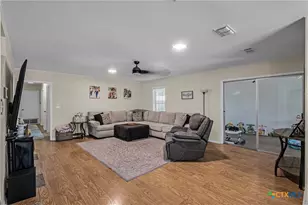 1604 N Cleveland Ave, Cameron, TX 76520 - Photo 14