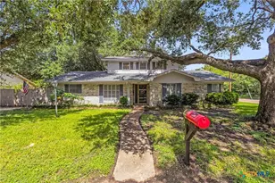 1604 N Cleveland Ave, Cameron, TX 76520 - Photo 2