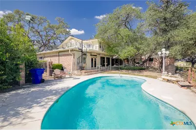 1101 Clark Street, Yoakum, TX 77995 - Photo 44