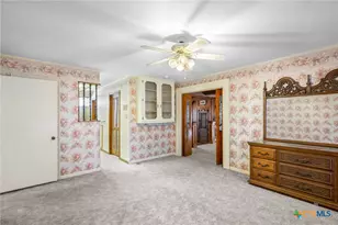 1101 Clark St, Yoakum, TX 77995 - Photo 24