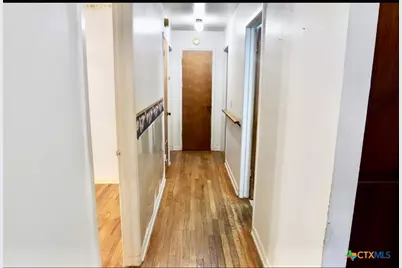 141 Jackson, Elgin, TX 78621 - Photo 34