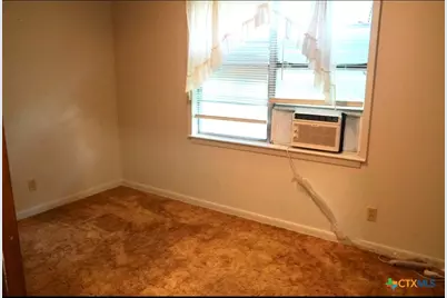 141 Jackson, Elgin, TX 78621 - Photo 24