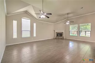 4402 Guildford Dr, Belton, TX 76513 - Photo 10