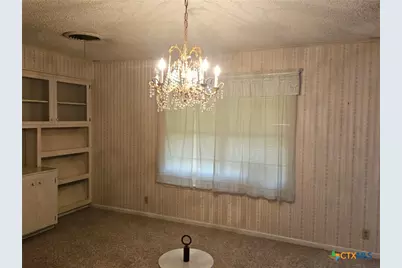 601 N Rhomberg Street, Burnet, TX 78611 - Photo 14