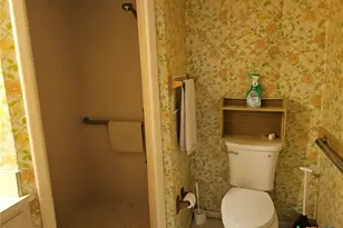 601 N Rhomberg St, Burnet, TX 78611 - Photo 22