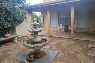 601 N Rhomberg St, Burnet, TX 78611 - Photo 8