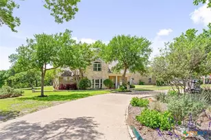 219 Fairway Dr, Gatesville, TX 76528 - Photo 2