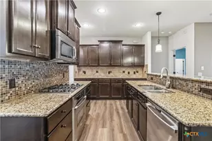 2107 Pecan Haven, New Braunfels, TX 78130 - Photo 12