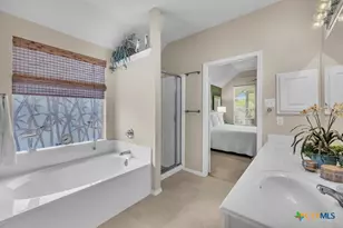 486 Enchanted Oak, New Braunfels, TX 78132 - Photo 18