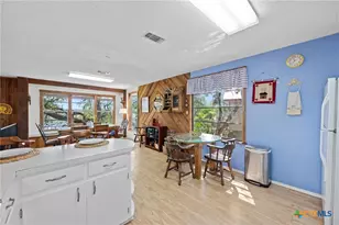 20926 W Lakeshore Dr, Spicewood, TX 78669 - Photo 14