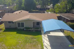 4804 Dahlia Ln, Victoria, TX 77904 - Photo 2