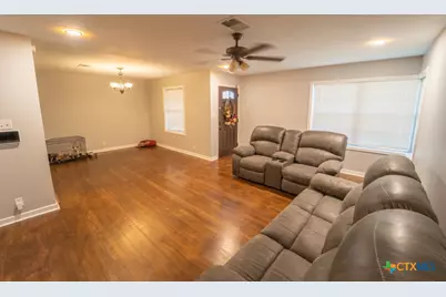 4804 Dahlia Lane, Victoria, TX 77904 - Photo 4