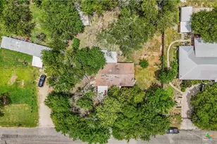 137 Columbia Cir, San Marcos, TX 78666 - Photo 6