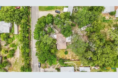 137 Columbia Circle, San Marcos, TX 78666 - Photo 10
