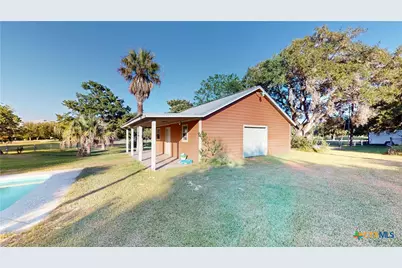 234 Lakeview Drive, Victoria, TX 77905 - Photo 40