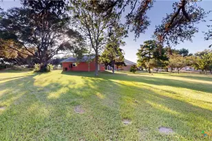 234 Lakeview Dr, Victoria, TX 77905 - Photo 46