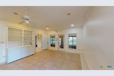 234 Lakeview Drive, Victoria, TX 77905 - Photo 18