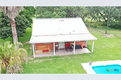 234 Lakeview Drive, Victoria, TX 77905 - Photo 4