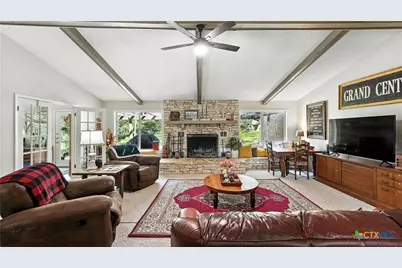 781 Mary Preiss Drive, New Braunfels, TX 78132 - Photo 6