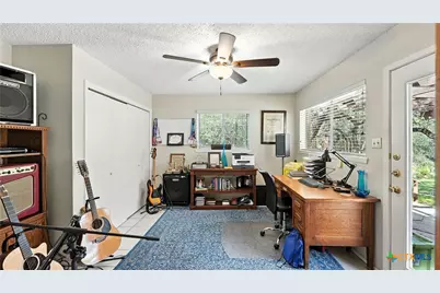 781 Mary Preiss Drive, New Braunfels, TX 78132 - Photo 18