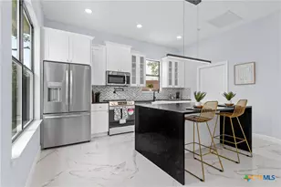 1256 Eastview Dr, Canyon Lake, TX 78133 - Photo 6