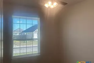 8019 Timber Holw Ln, Temple, TX 76502 - Photo 2