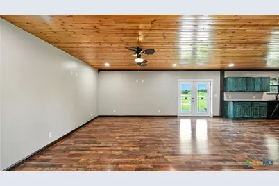 1291 Link Road, Seguin, TX 78155 - Photo 12