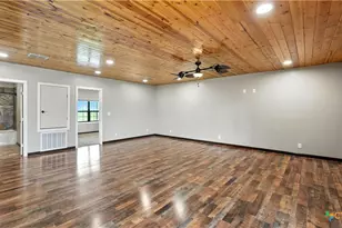 1291 Link Rd, Seguin, TX 78155 - Photo 16