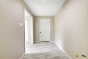 627 Summerwood Dr, New Braunfels, TX 78130 - Photo 2