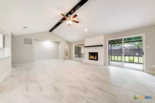 627 Summerwood Dr, New Braunfels, TX 78130 - Photo 6