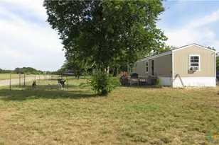 400 W Railway St, Lometa, TX 76853 - Photo 6