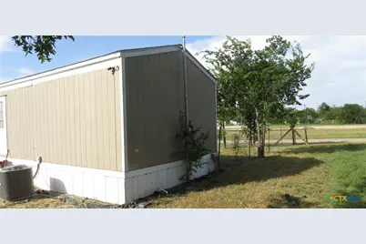 400 W Railway Street, Lometa, TX 76853 - Photo 12