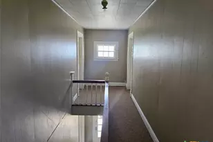 801 Bridge St, Gatesville, TX 76528 - Photo 8