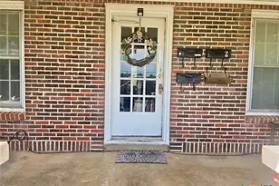 801 Bridge St, Gatesville, TX 76528 - Photo 2