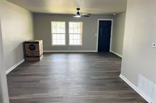 1710 Saunders St, Gatesville, TX 76528 - Photo 20