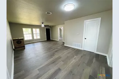 1710 Saunders Street, Gatesville, TX 76528 - Photo 6