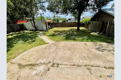 1710 Saunders Street, Gatesville, TX 76528 - Photo 22