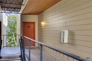 1011 N LBJ Dr, San Marcos, TX 78666 - Photo 4