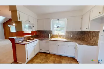 221 Oleander Avenue, Tivoli, TX 77990 - Photo 10