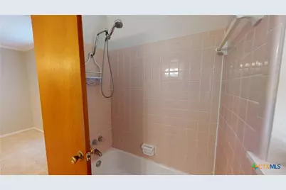 221 Oleander Avenue, Tivoli, TX 77990 - Photo 30