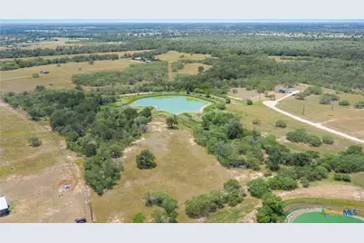 736 County Road 421, Waelder, TX 78959 - Photo 6