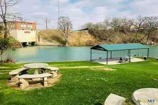 1111 Long Creek Blvd, New Braunfels, TX 78130 - Photo 32