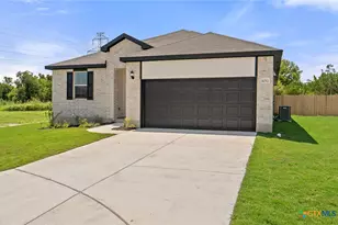 1011 Kerr Ct, Temple, TX 76501 - Photo 2