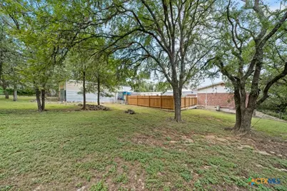 699 Floral Avenue, New Braunfels, TX 78130 - Photo 40