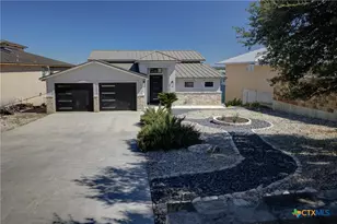 2934 Colleen Dr, Canyon Lake, TX 78133 - Photo 2