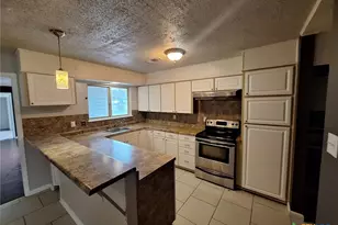 1105 Robindale Dr, Killeen, TX 76549 - Photo 2