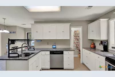 801 Cedar Oaks Lane, Harker Heights, TX 76548 - Photo 12