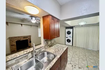 421 W San Antonio, San Marcos, TX 78666 - Photo 6